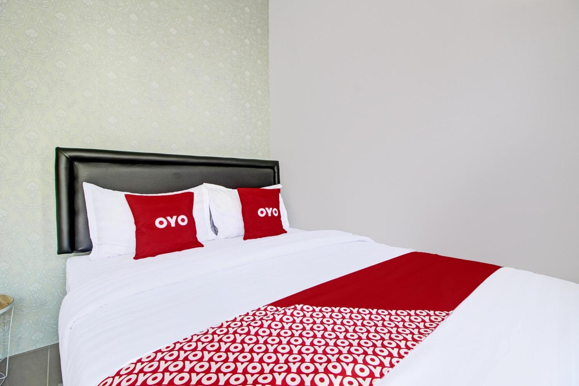 Super Oyo Collection O 92363 Kp Inn Temon Exterior foto